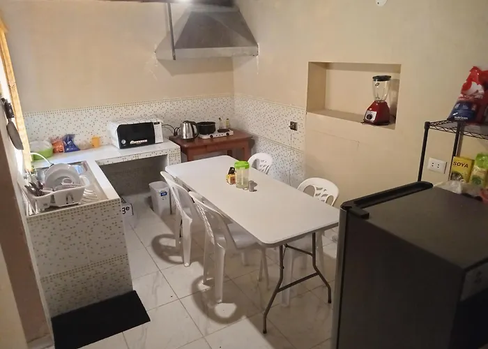 Small House Alloggio in famiglia *