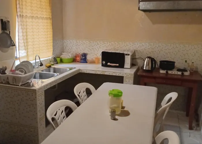 Small House Alloggio in famiglia